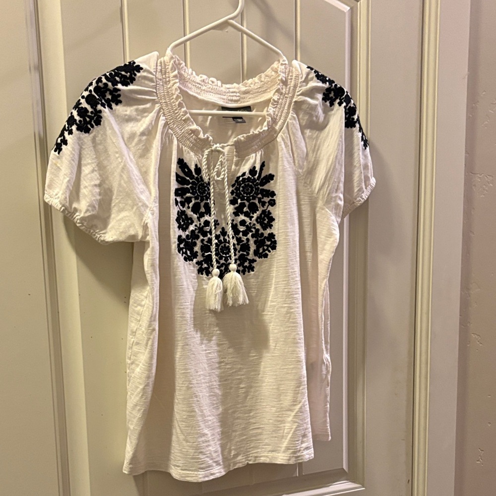 Style and Co short sleeve top.